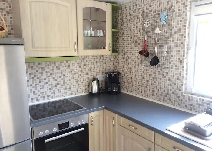 In Mit Moeblierter Terrasse By Interhome 別荘 *